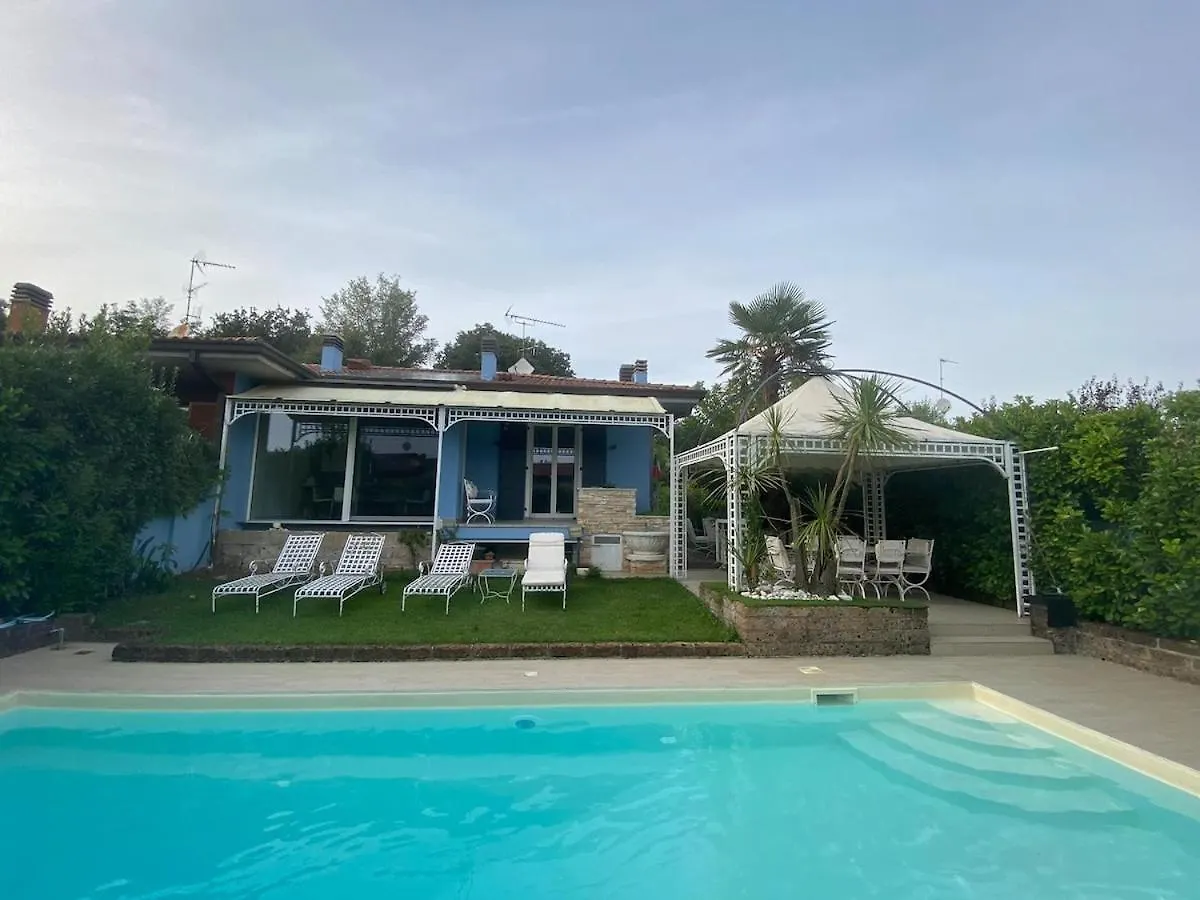 Exclusive Villa With Pool - Il Paradiso In Terra contacts